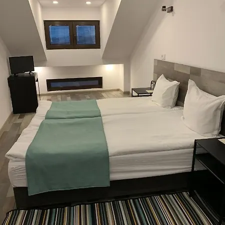 Arte & Bed & Breakfast 4*